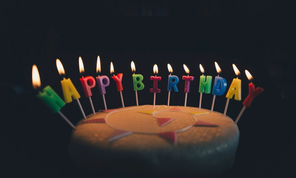 birthday cake candles that spell